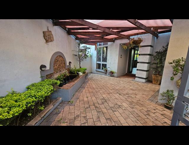 3 BEDROOM HOUSE FOR SALE IN CASHAN